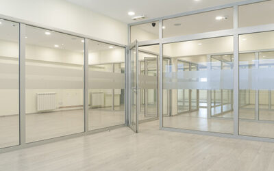 Aluminium or Glass Partitions: Which are Right for Your Office?